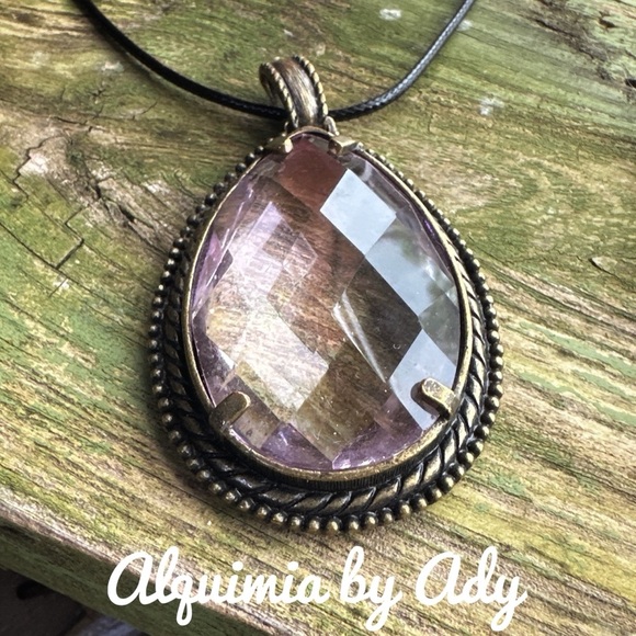 Victorian crystal drop huge medallion on black cord short necklace - Picture 2 of 2